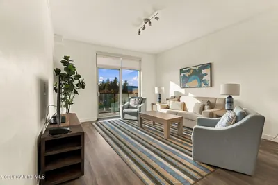 Property 26-10425 - Photo 15