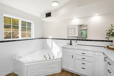 Property 26-10082 - Photo 29