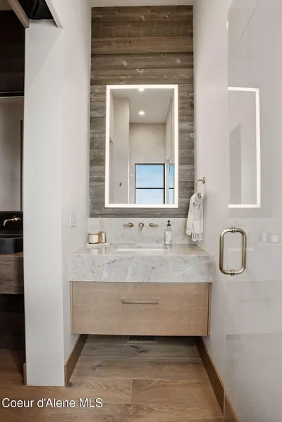 Property 26-8941 - Photo 47