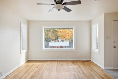 Property 26-10250 - Photo 18