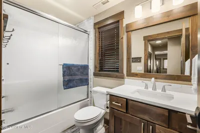 Property 26-7905 - Photo 42