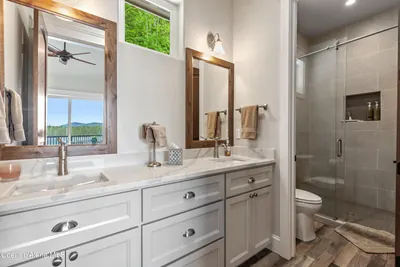 Property 26-6065 - Photo 35