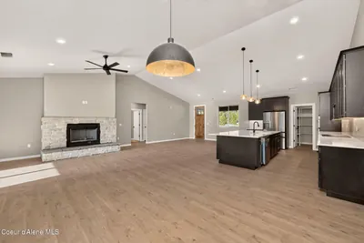 Property 26-10027 - Photo 15