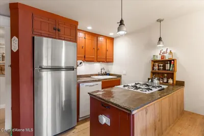 Property 25-11670 - Photo 14