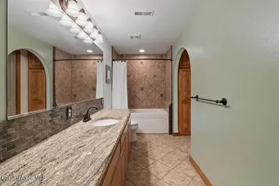 Property 26-6747 - Photo 35
