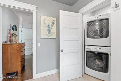 Property 26-8166 - Photo 26