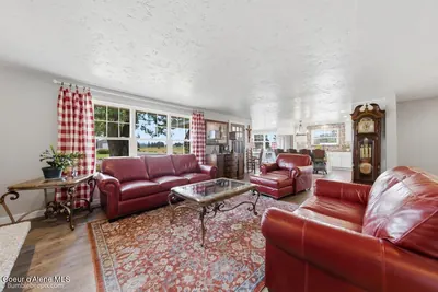 Property 26-7853 - Photo 3