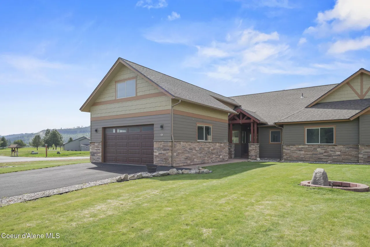 Property 26-9425 - Photo 1