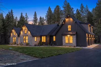 Property 26-10217 - Photo 2