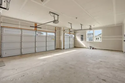 Property 26-8832 - Photo 5