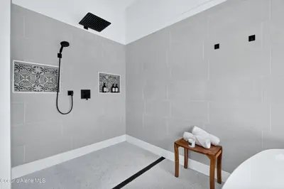 Property 26-8758 - Photo 22