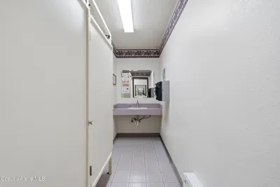 Property 26-10093 - Photo 20
