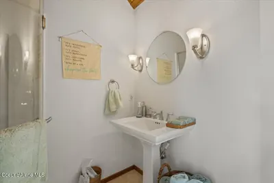 Property 26-10481 - Photo 32
