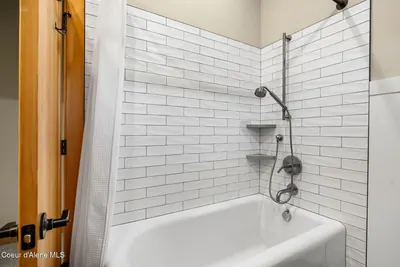 Property 26-8945 - Photo 47