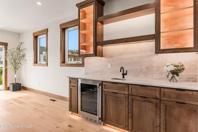 Property 26-9348 - Photo 15