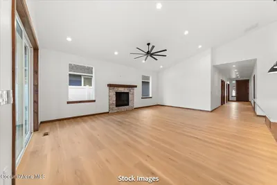 Property 26-9125 - Photo 32