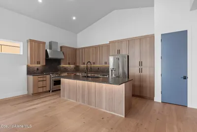 Property 26-9179 - Photo 10