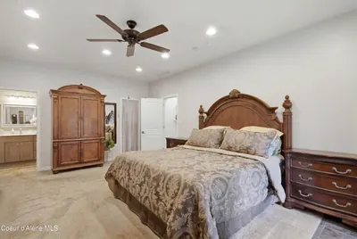 Property 26-7403 - Photo 40