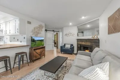 Property 26-6962 - Photo 1