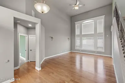 Property 26-9605 - Photo 5
