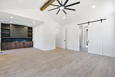 Property 26-8817 - Photo 32
