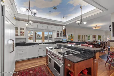 Property 26-9922 - Photo 11