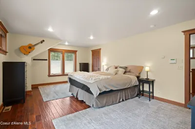 Property 26-10299 - Photo 33