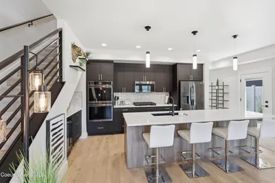 Property 26-8810 - Photo 4