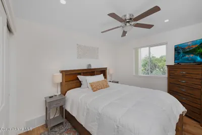 Property 26-10215 - Photo 27