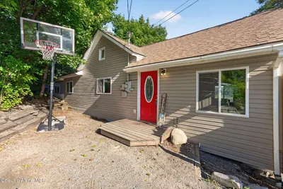 Property 26-9677 - Photo 2