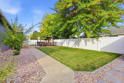 Property 26-10044 - Photo 27
