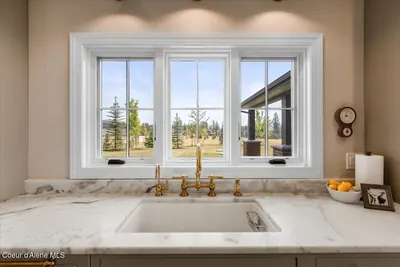 Property 26-8131 - Photo 25