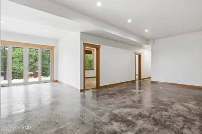 Property 26-7300 - Photo 43