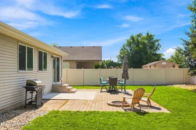 Property 26-8110 - Photo 44