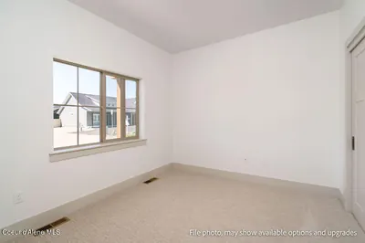Property 26-3233 - Photo 25