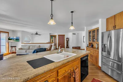 Property 26-9411 - Photo 8