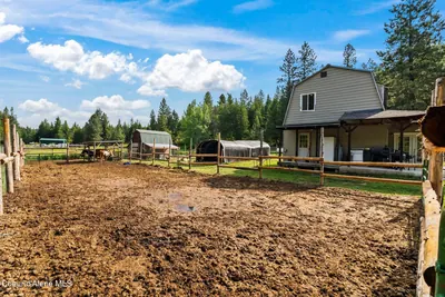 Property 26-3205 - Photo 32