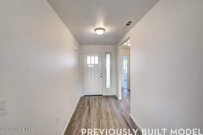 Property 26-10636 - Photo 2