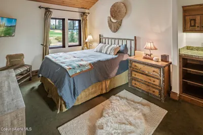 Property 26-2324 - Photo 35