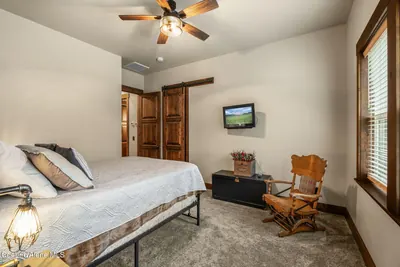 Property 26-10612 - Photo 33
