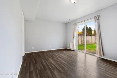 Property 26-10254 - Photo 20