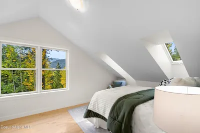 Property 26-10058 - Photo 21