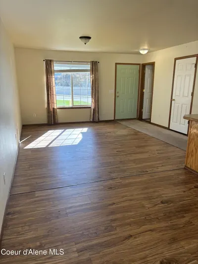 Property 26-10211 - Photo 4