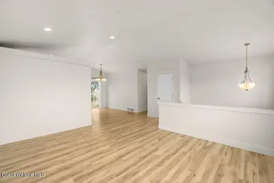 Property 26-9549 - Photo 9