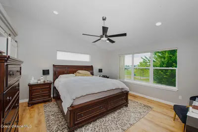 Property 26-10215 - Photo 21