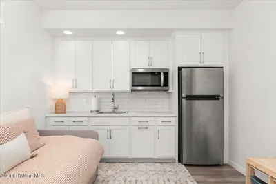 Property 26-10210 - Photo 10