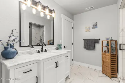 Property 26-9331 - Photo 44