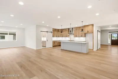 Property 26-7235 - Photo 9