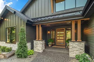 Property 26-9889 - Photo 2