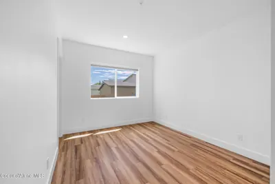 Property 26-8228 - Photo 18